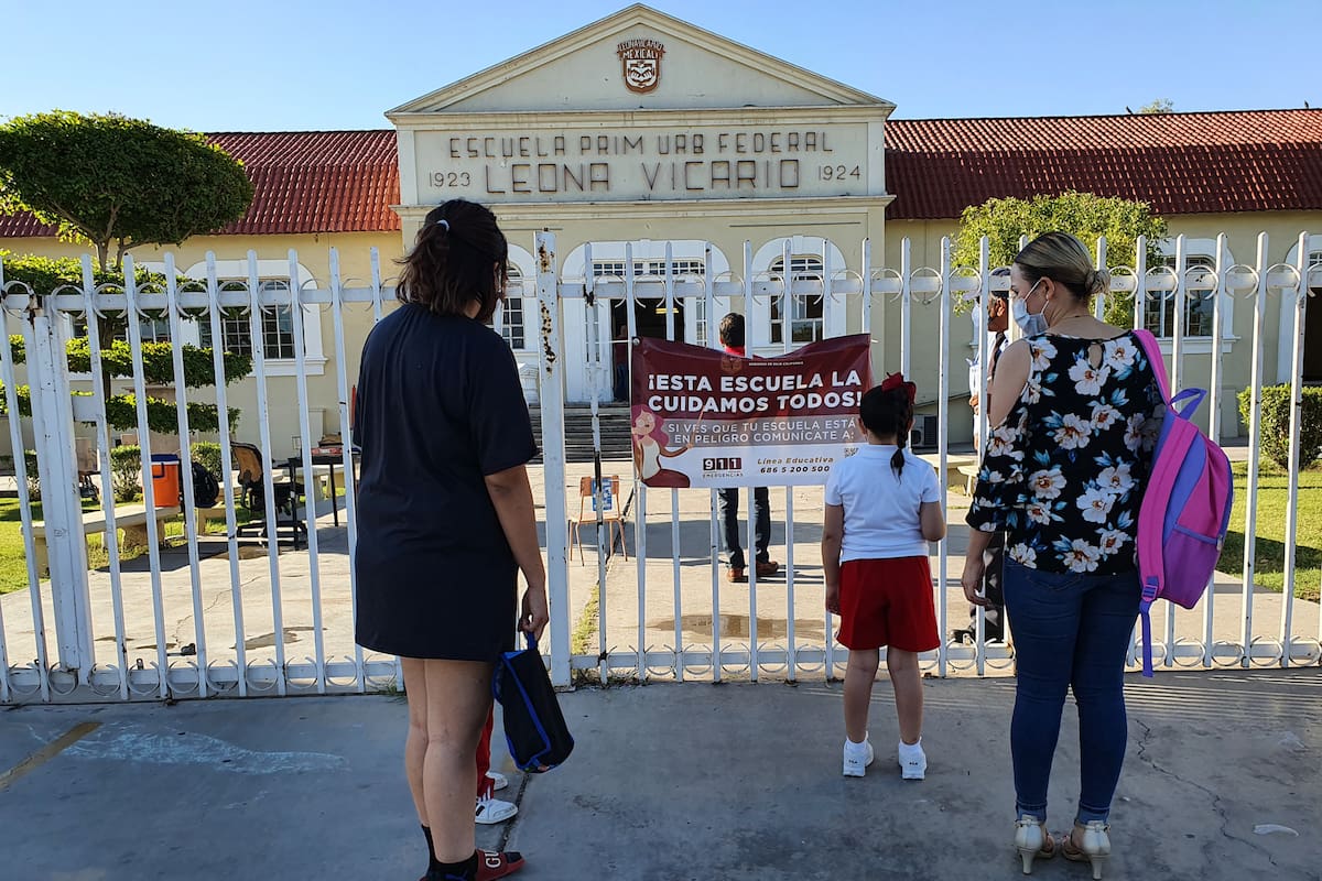 Regresan a aulas en la primaria Leona Vicario con protocolos