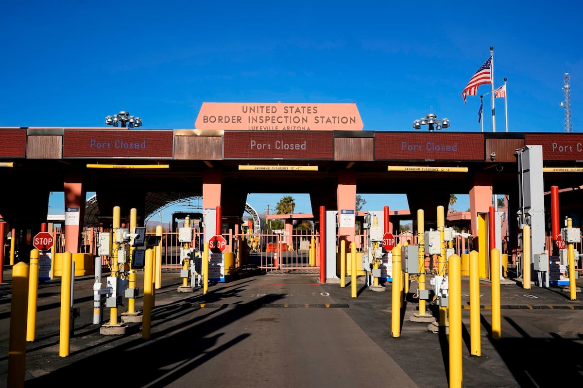 Cruces fronterizos y servicios migratorios en Arizona: guía para viajeros
