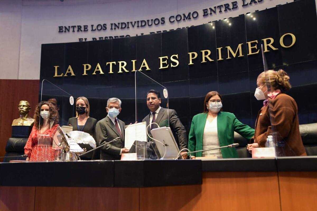 Senado ratifica a Roberto Salcedo como secretario de la Función Pública