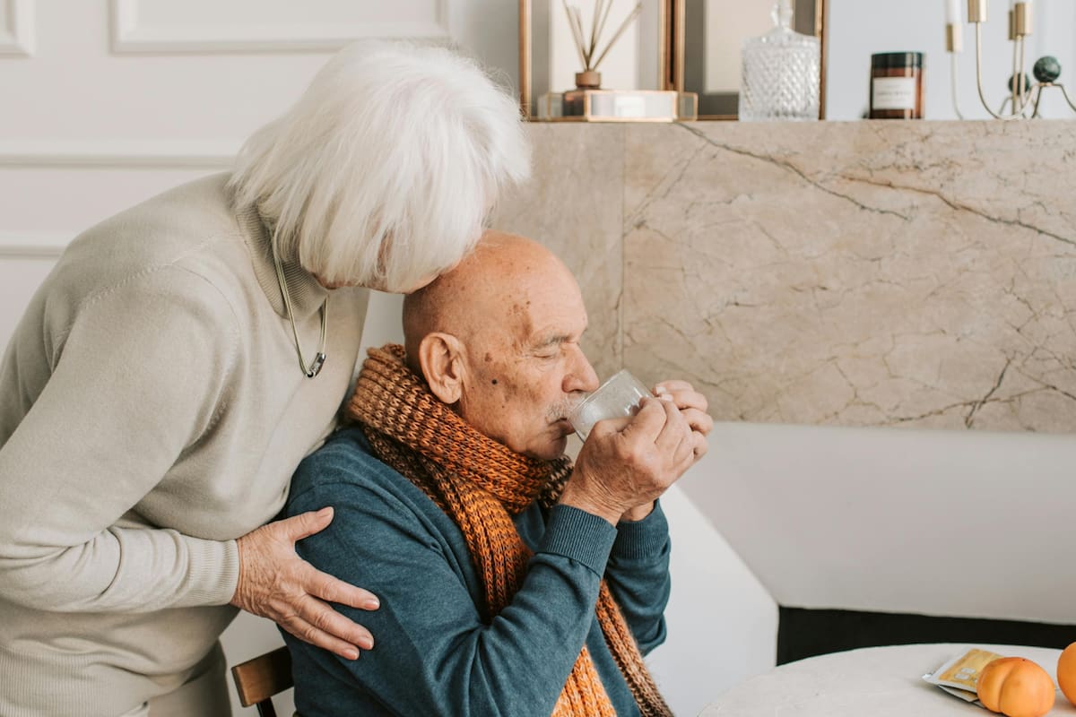 Cumplir 60 años: cómo cambia la identidad, el trabajo y la forma de pensar el futuro