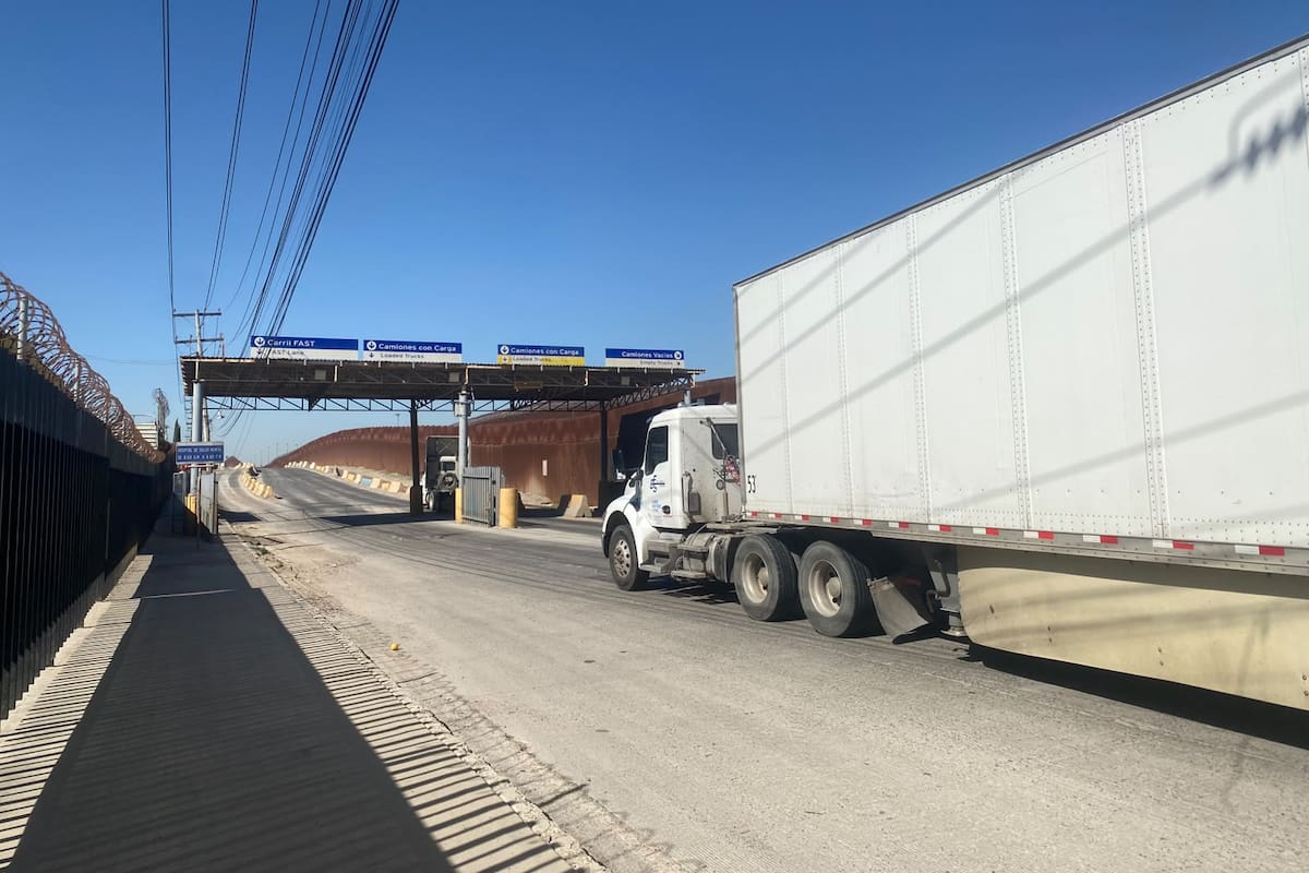 Garita Otay II abre parcialmente para desfogar mil 500 camiones del bulevar Bellas Artes en Tijuana