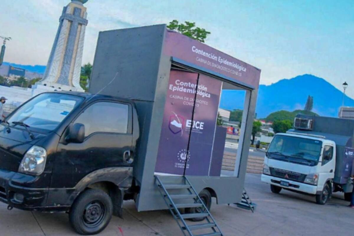 El Salvador instala cabinas móviles para realizar pruebas de coronavirus