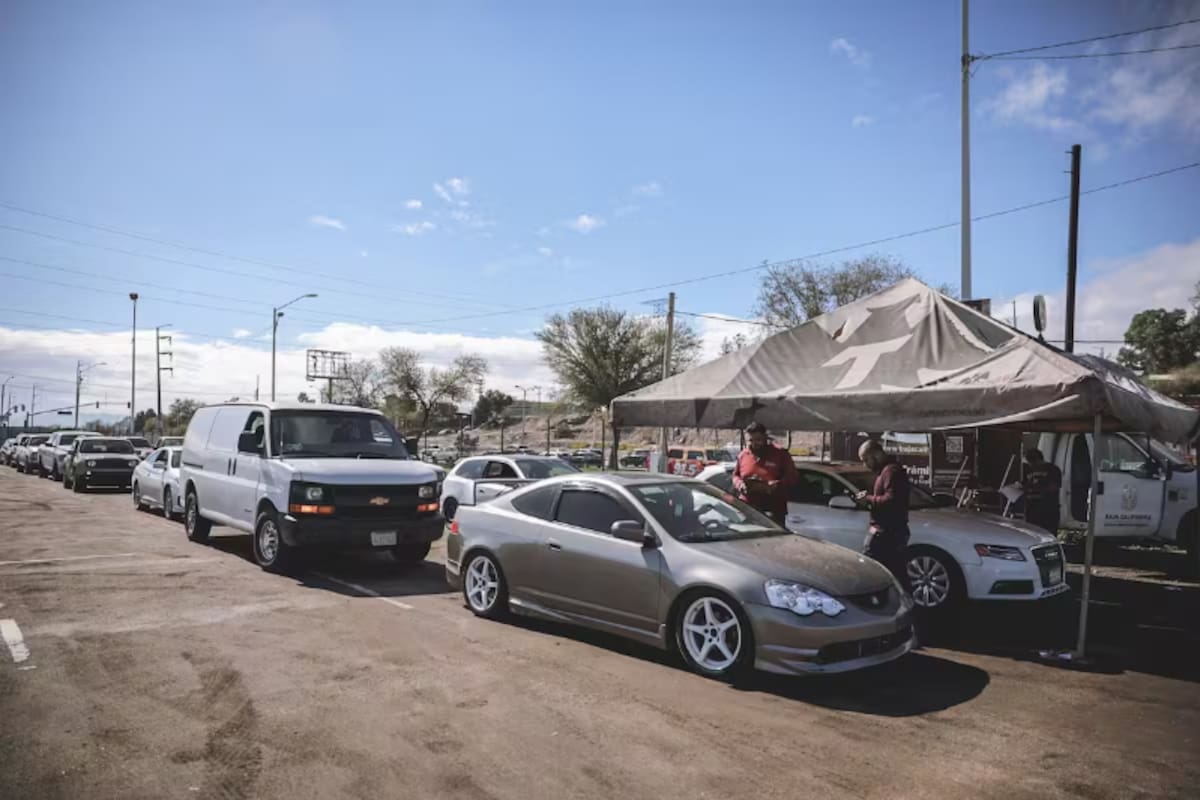 Regularizan más de 495 mil autos “chocolate” en Baja California