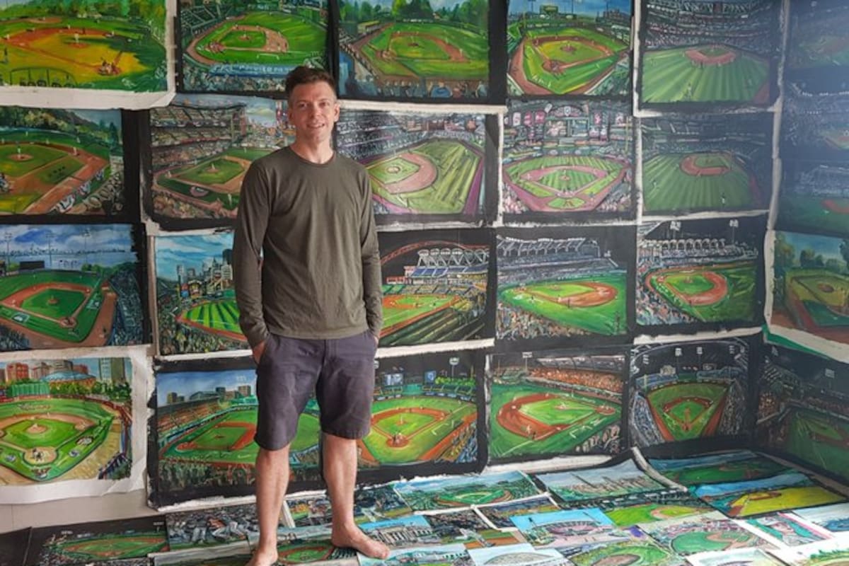 El pintor Andy Brown visita hoy el Estadio Sonora para plasmar su pasión