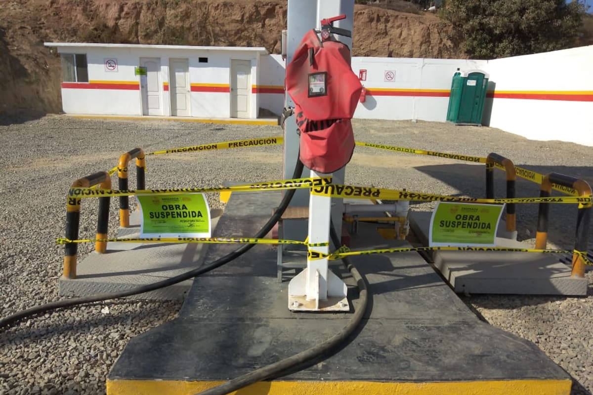 Cierran gasera por no contar con licencia de construcción