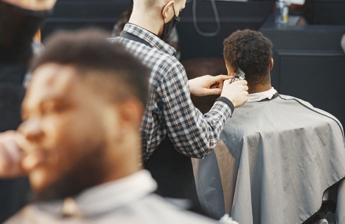 Consejos para mantener el cabello masculino saludable y fuerte | Foto: Especial (canva)