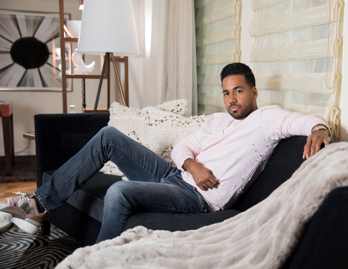 Romeo Santos posa en el JW Marriott Essex House el lunes 10 de junio del 2019 en Nueva York. (Foto por Brian Ach/Invision/AP)