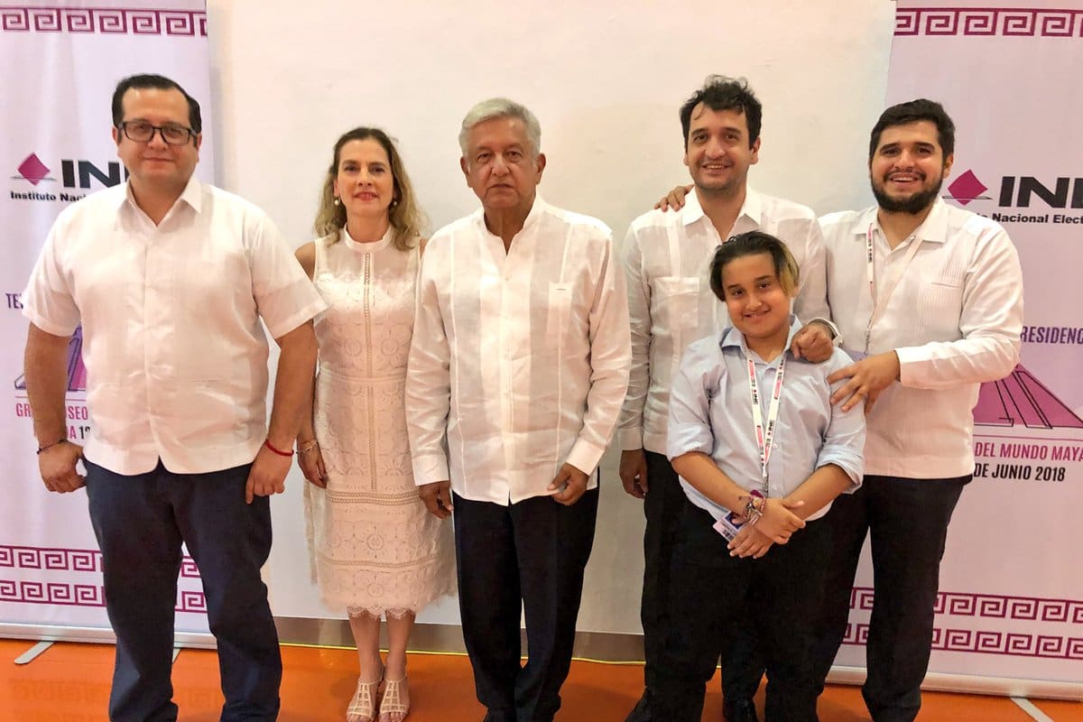 ¿AMLO dejará a sus hijos entrar a la política? Recomienda que hagan “documento ante calumnias”