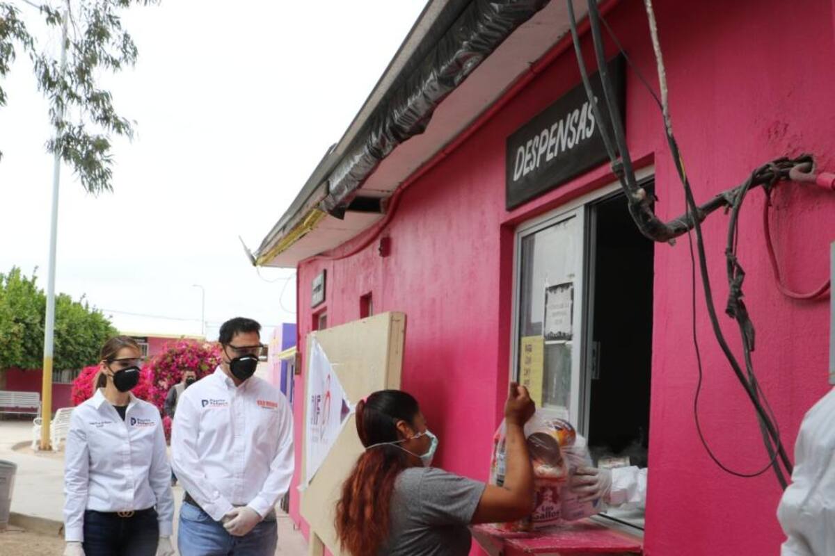 Entrega alcalde Kiko Munro apoyo alimentario a familias de mayor vulnerabilidad