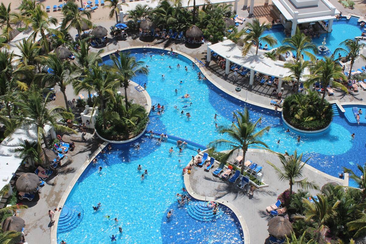Tragedia en Navidad: Mueren tres miembros de la familia ahogados en piscina en Costa del Sol