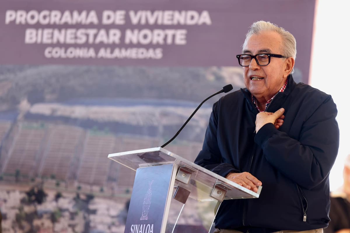 El jefe del Ejecutivo estatal reveló que, desde septiembre de 2024, al menos 45 policías y 17 militares han perdido la vida en hechos violentos registrados en diferentes puntos del estado. Foto: Rubén Rocha Moya en Facebook.