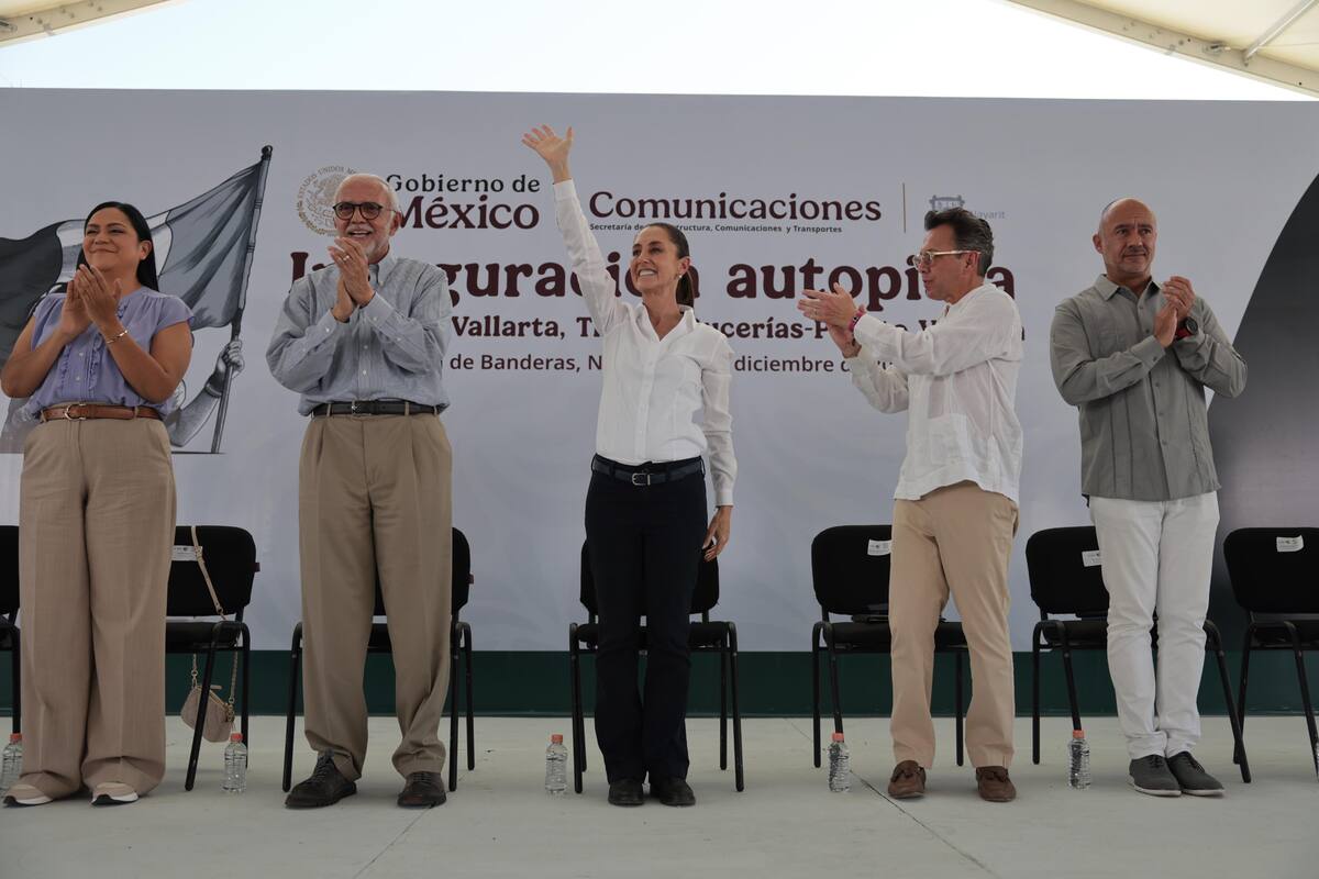 Inauguración de la autopista Jala-Puerto Vallarta. Bahía de Banderas, Nayarit