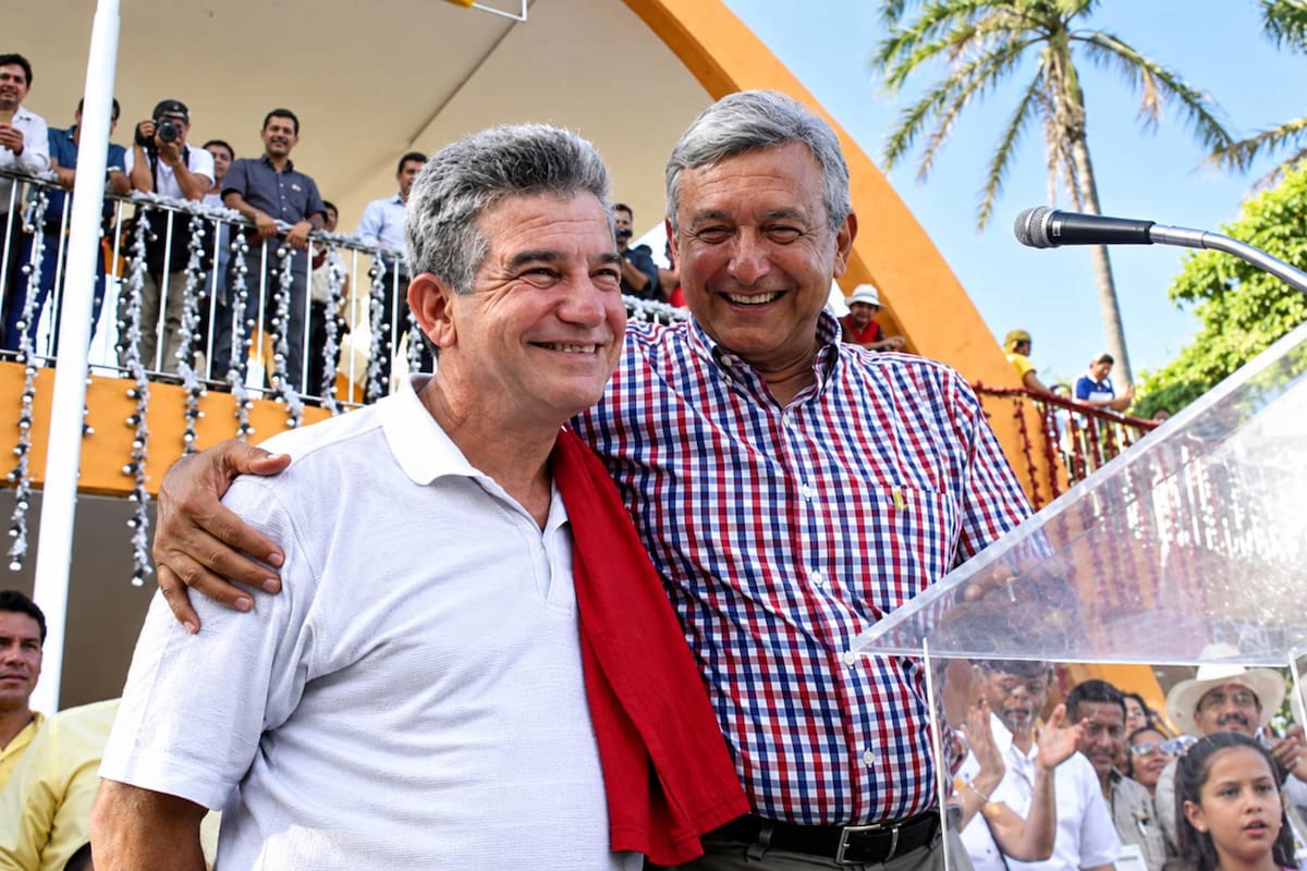 Acusan a “Pepín”, hermano de AMLO, de candidatear a su chofer