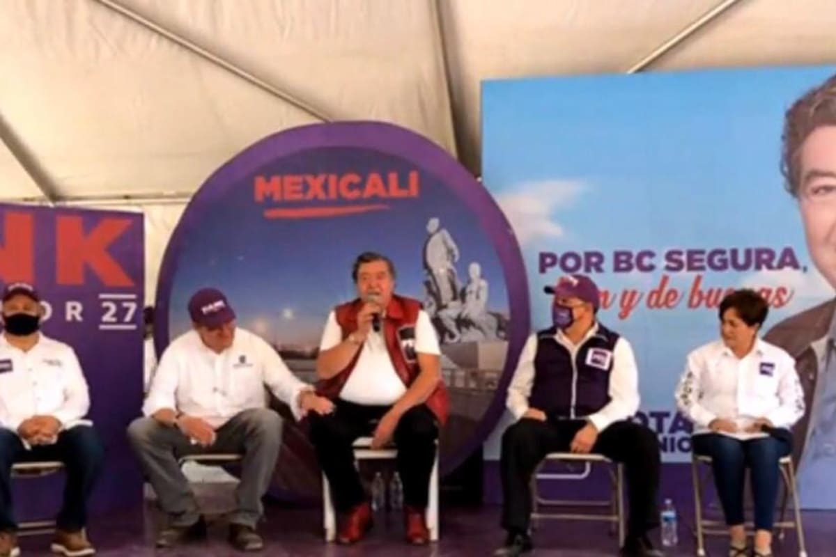 Critica Hank Rhon el desempeño de Gobierno de BC