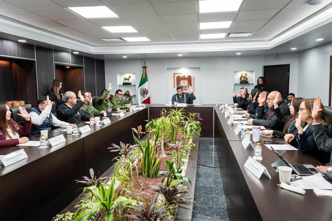 Durante la reunión se evaluó la situación de colonias con deslizamientos activos. Foto: Cortesía