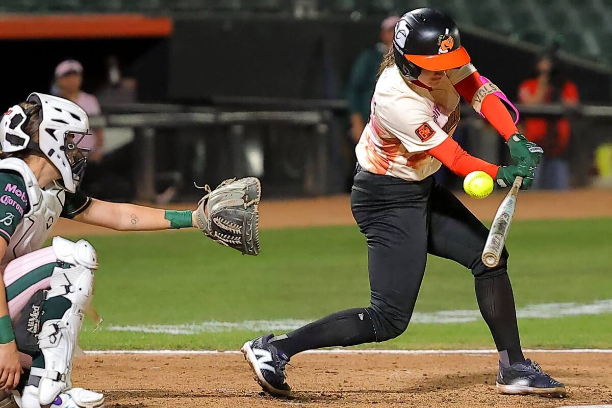 Ligan naranjeras séptima derrota en liga mexicana de softbol