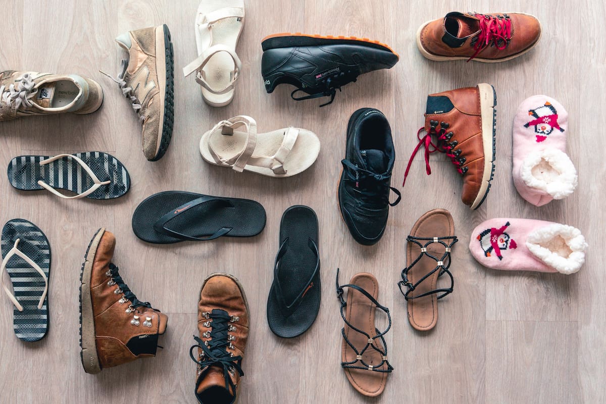 Quitarse los zapatos en casa, más que una costumbre, es cuestión de higiene según la ciencia