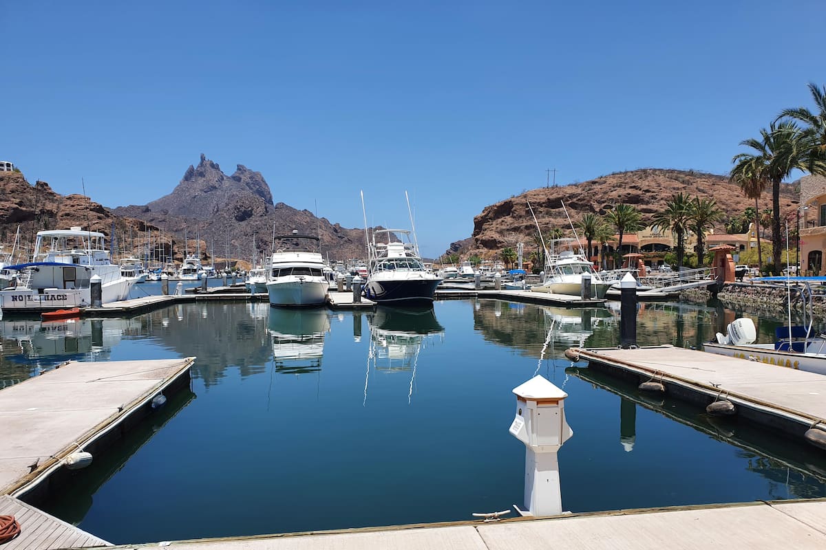 Undirán artefactos de la Marina en San Carlos para crear arrecife artificial