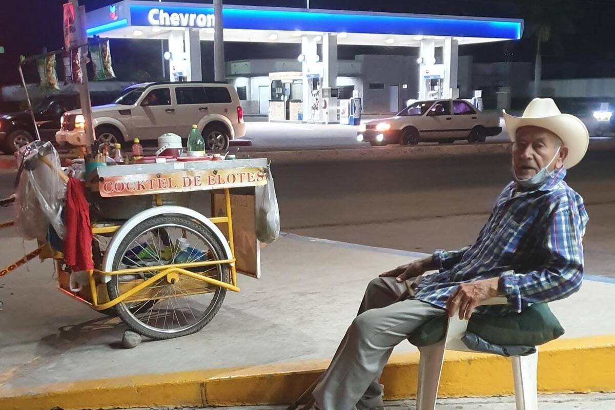 Navojoa: Dedican poema a don Joaquín "El Señor de los Elotes"