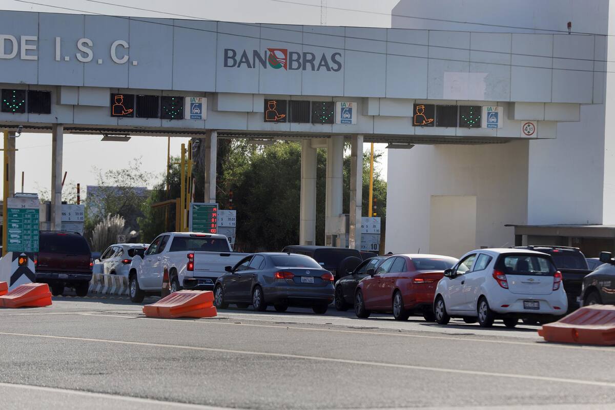 Reactivan cobro a usuarios en caseta de Playas de Tijuana