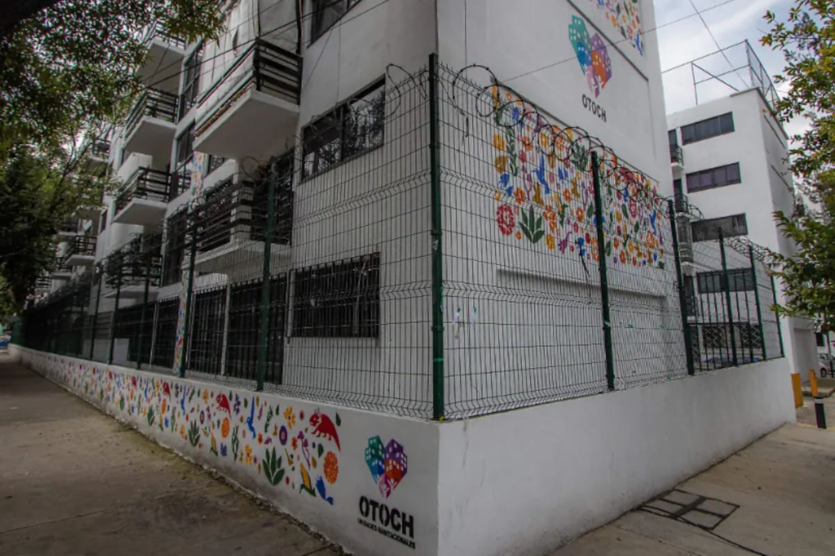 Damnificados del Multifamiliar Tlalpan denuncian que borraron mural en memoria de víctimas del sismo de 2017