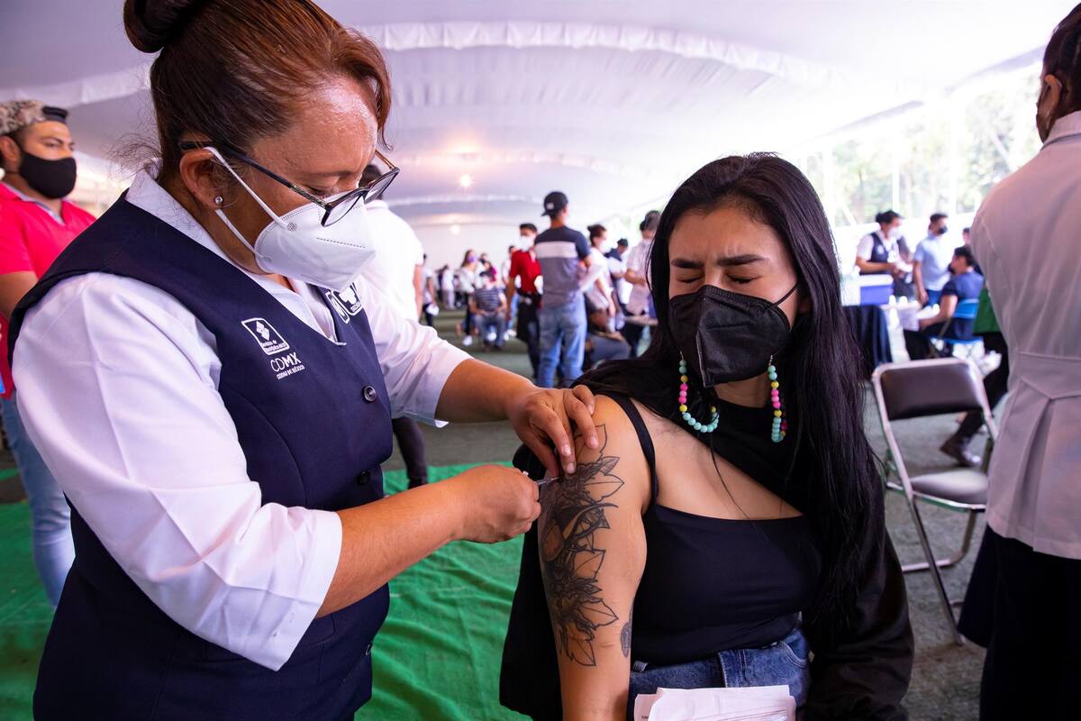 ¿Cuándo aplicarán la segunda dosis antiCovid a personas de 18 a 29 años de edad en Iztacalco y Tlalpan?