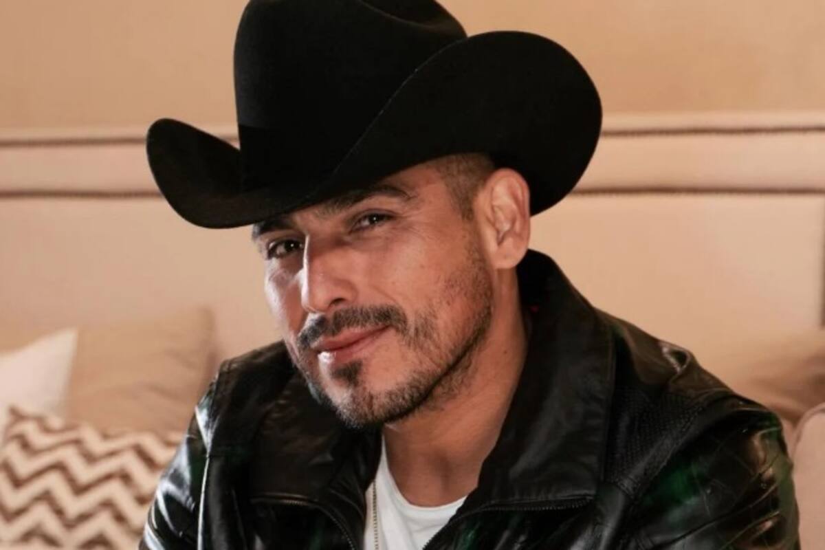 Espinoza Paz pierde tu celular en Chiapas y ofrece recompensa