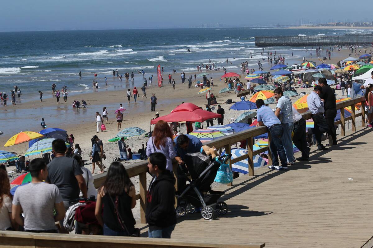 A partir de hoy multarán por beber en la playa