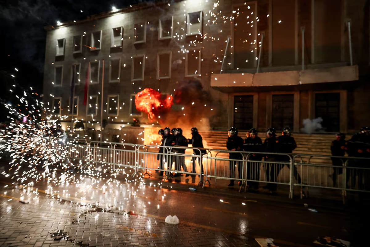 Organizaciones civiles y ambientalistas exigen la suspensión de las obras y una revisión legal de los permisos otorgados. Foto: Reuters