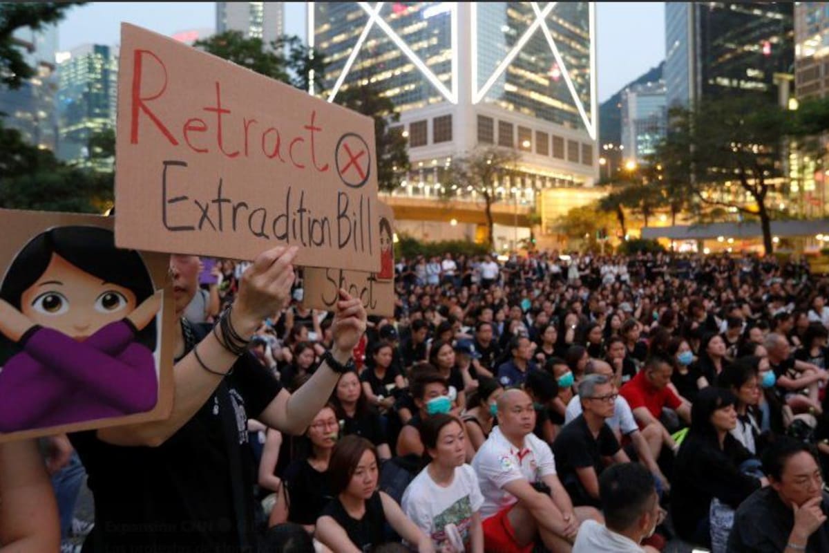 Aumenta presión en Hong Kong por ley de extradiciones