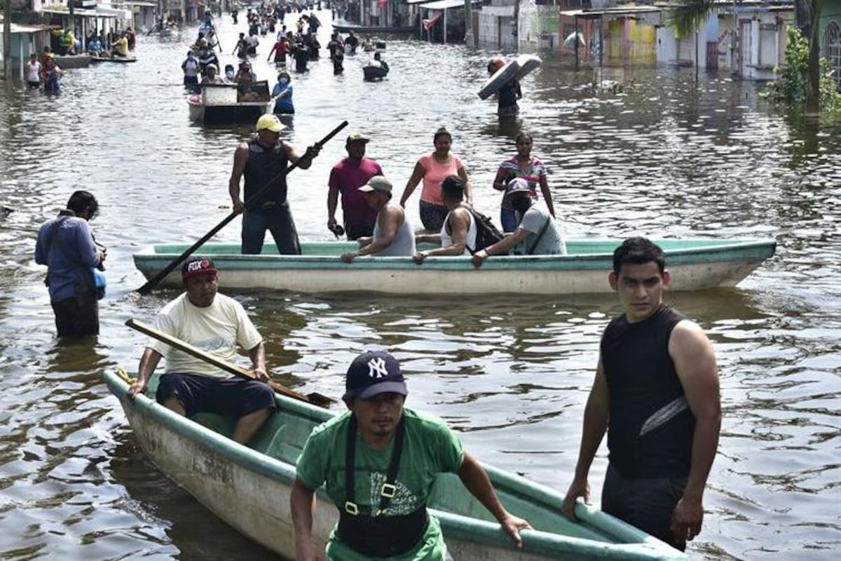 Inundaciones en Tabasco: Se desborda Usumacinta; AMLO firma decreto sobre presas