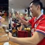VIDEO: Coreanos entran a una taquería en Guadalajara, escuchan esta canción y terminan sorprendiendo a todos