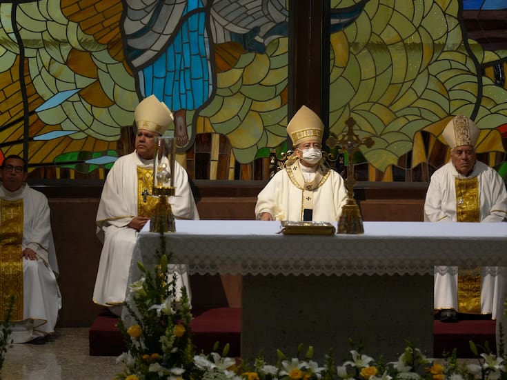 Advierten sobre sacerdotes falsos