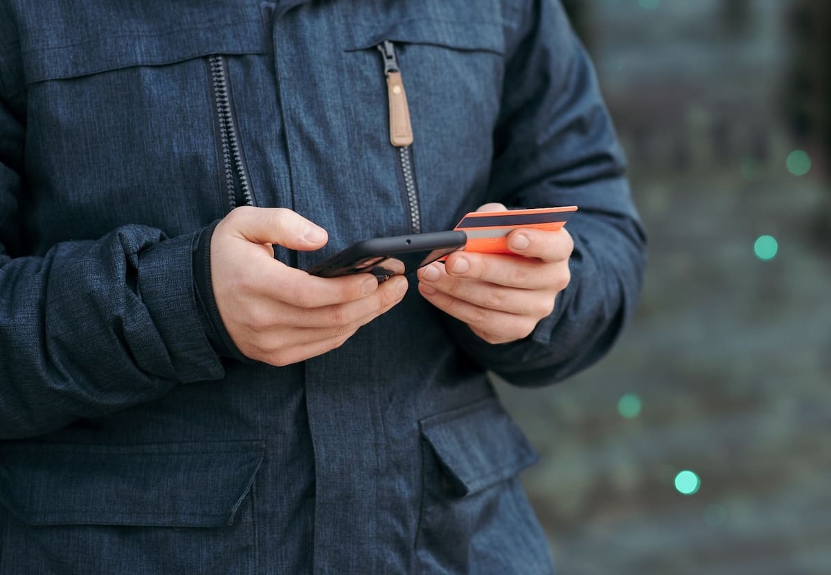 Las apps financieras no solo mejoran la organización de tus finanzas, sino que también se han convertido en aliados esenciales contra los fraudes.