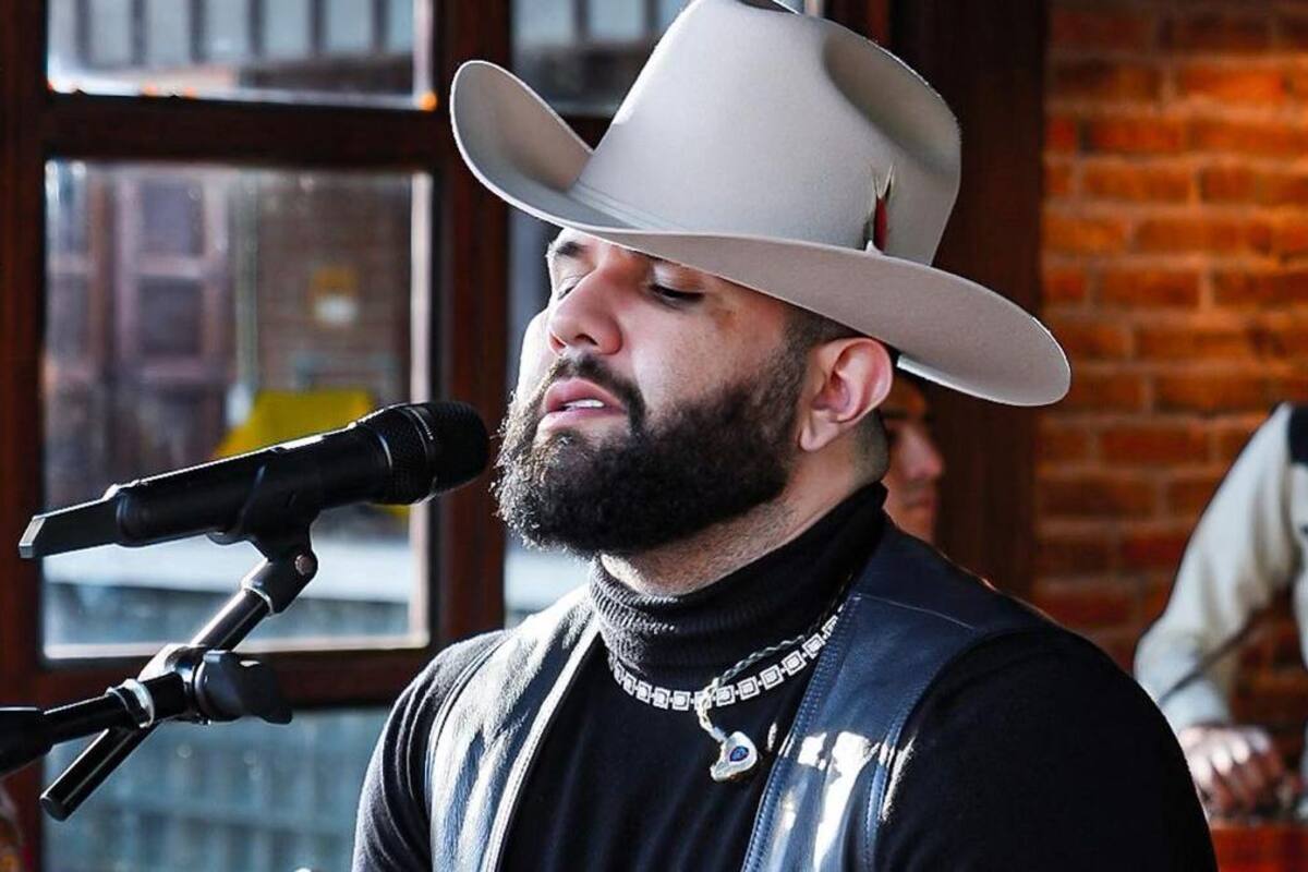 Esta fue la reacción de Christian Nodal y Carin León al recibir su Latin Grammy