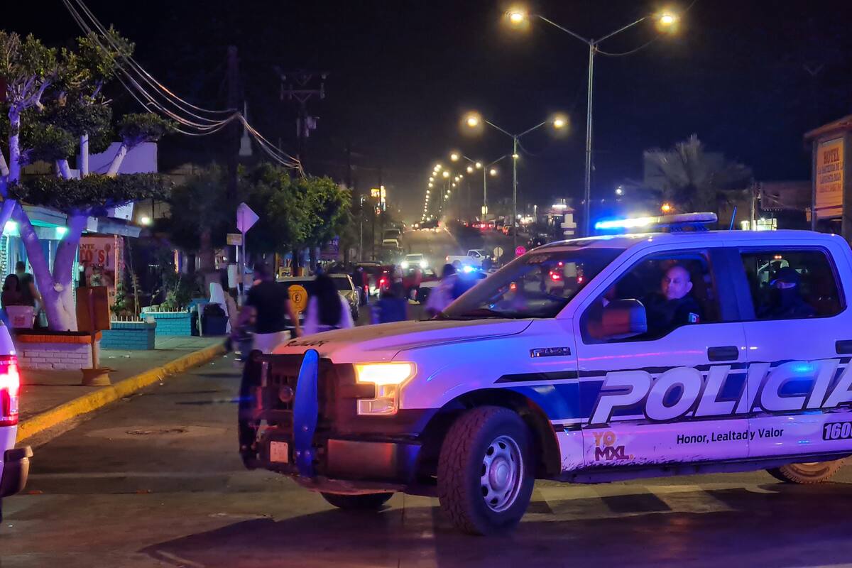 Mujer es detenida tras arrollar y matar a hombre en San Felipe