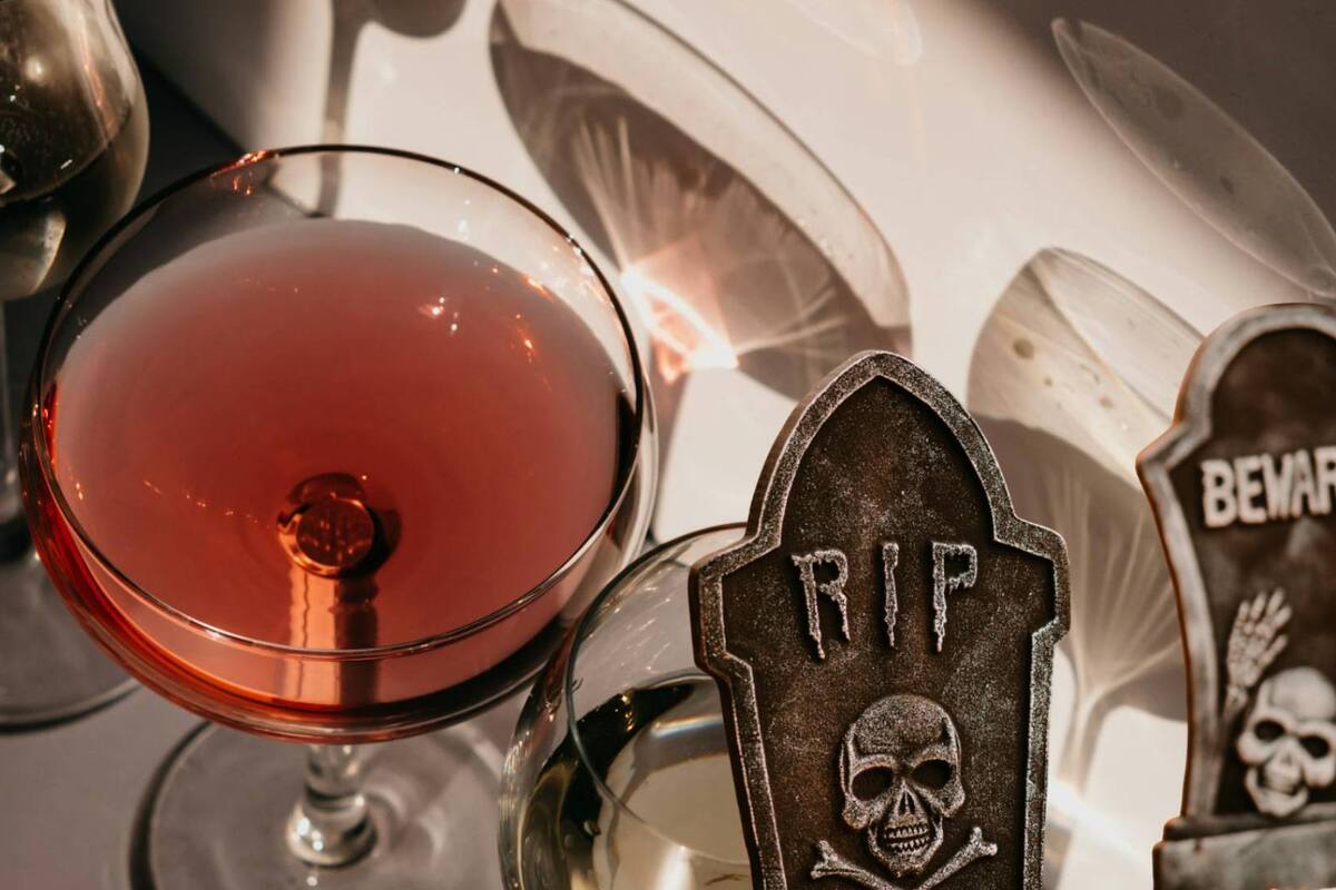 Tragedia turística en Laos: Tragos gratis antes de salir a un bar, la posible causa de muerte de 6 turistas