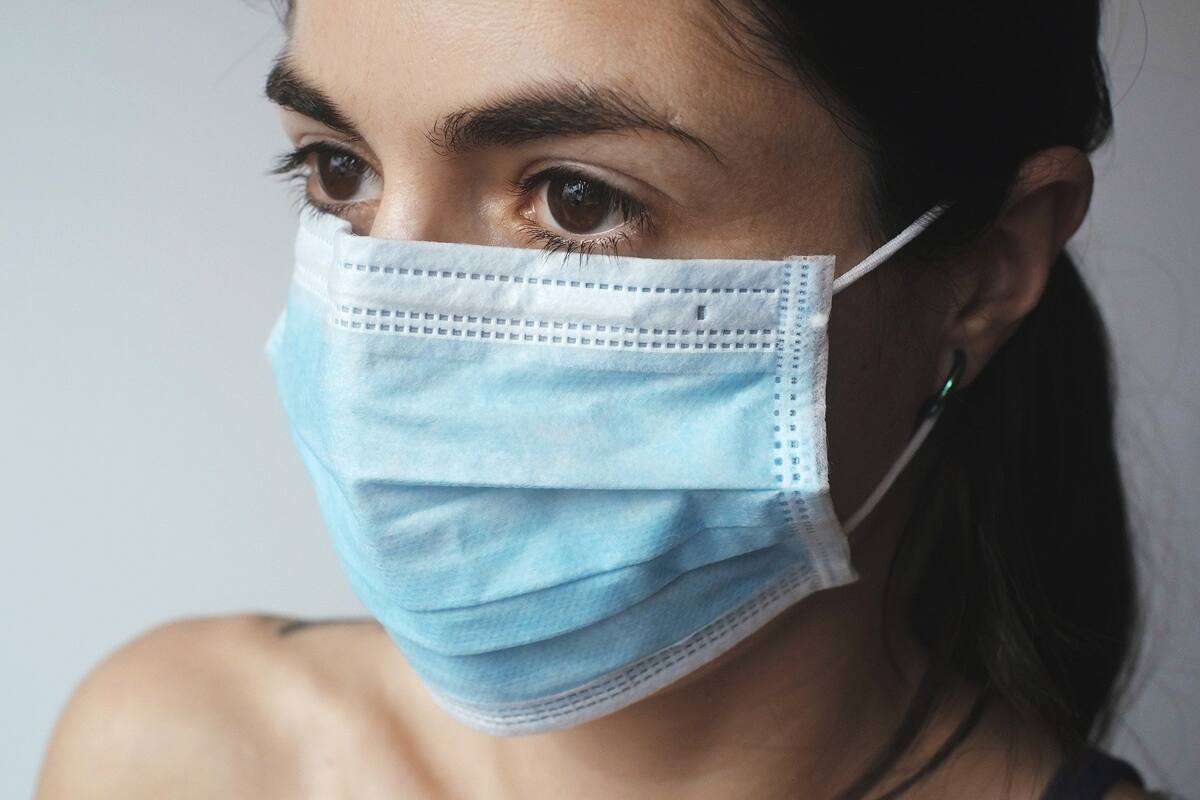 Priorizar a jóvenes sobre adultos mayores ya no será criterio para atención médica en infectados por COVID-19