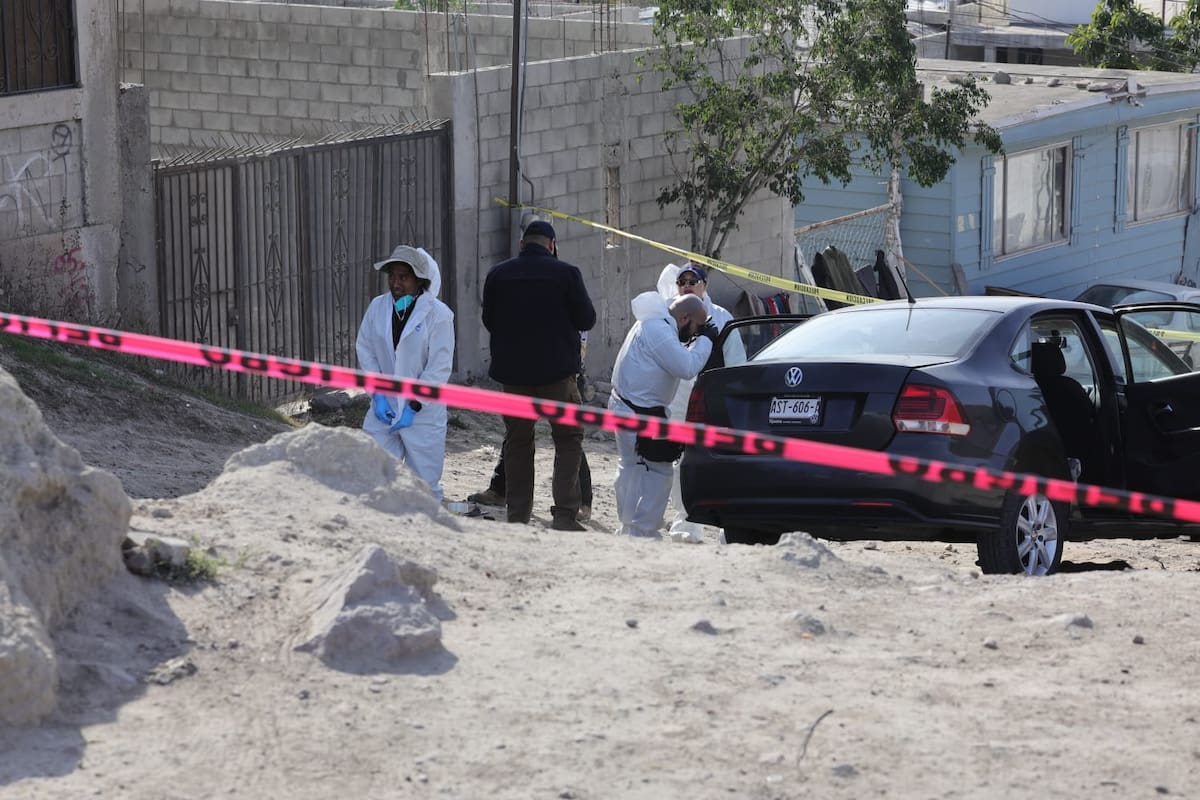 Abandonan dos cadáveres en un automóvil en la colonia Altiplano