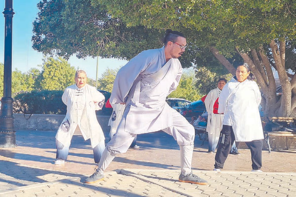 Tai chi mejora cuerpo y mente de los adultos mayores de Villa de Seris en Hermosillo