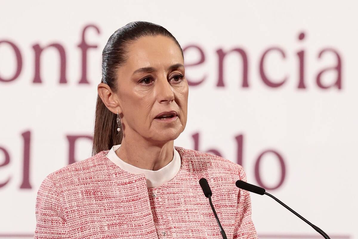 La presidenta de México, Claudia Sheinbaum, participa este martes durante su conferencia de prensa matutina en Palacio Nacional en la Ciudad de México (México). | Crédito: EFE/José Méndez