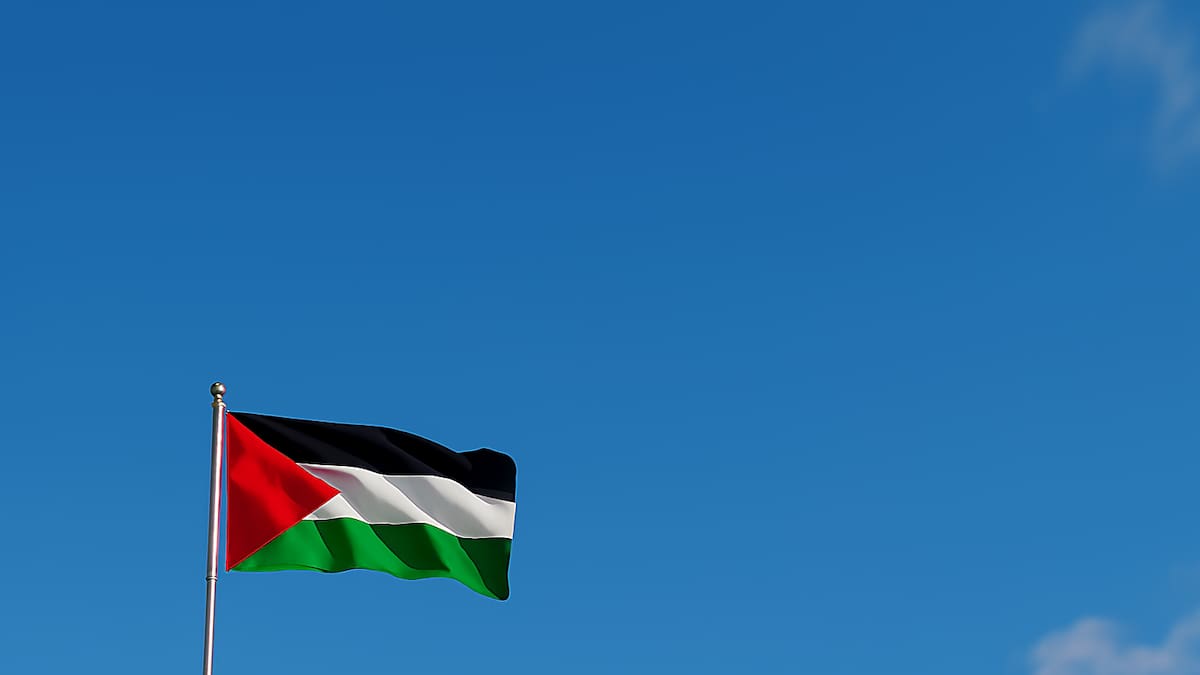 Francia reconoce al Estado palestino en plena guerra: Israel se queda solo y sin negociaciones