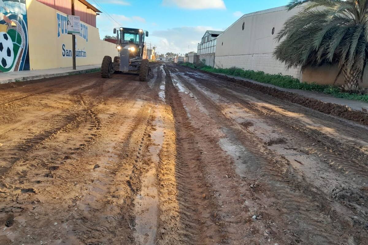 Mejoran más de 278 kilómetros de vialidades en San Quintín