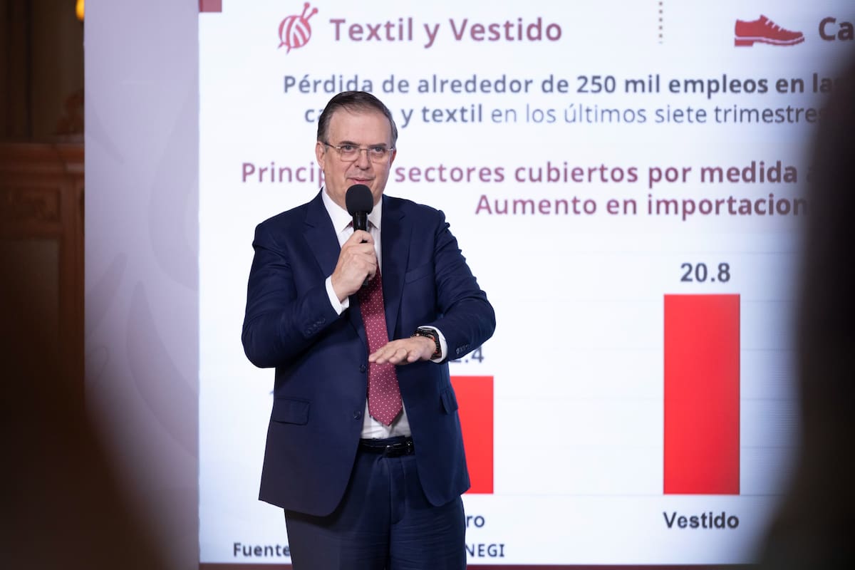Marcelo Ebrard: paquete arancelario garantiza competitividad y empleo en México. Foto: Presidencia