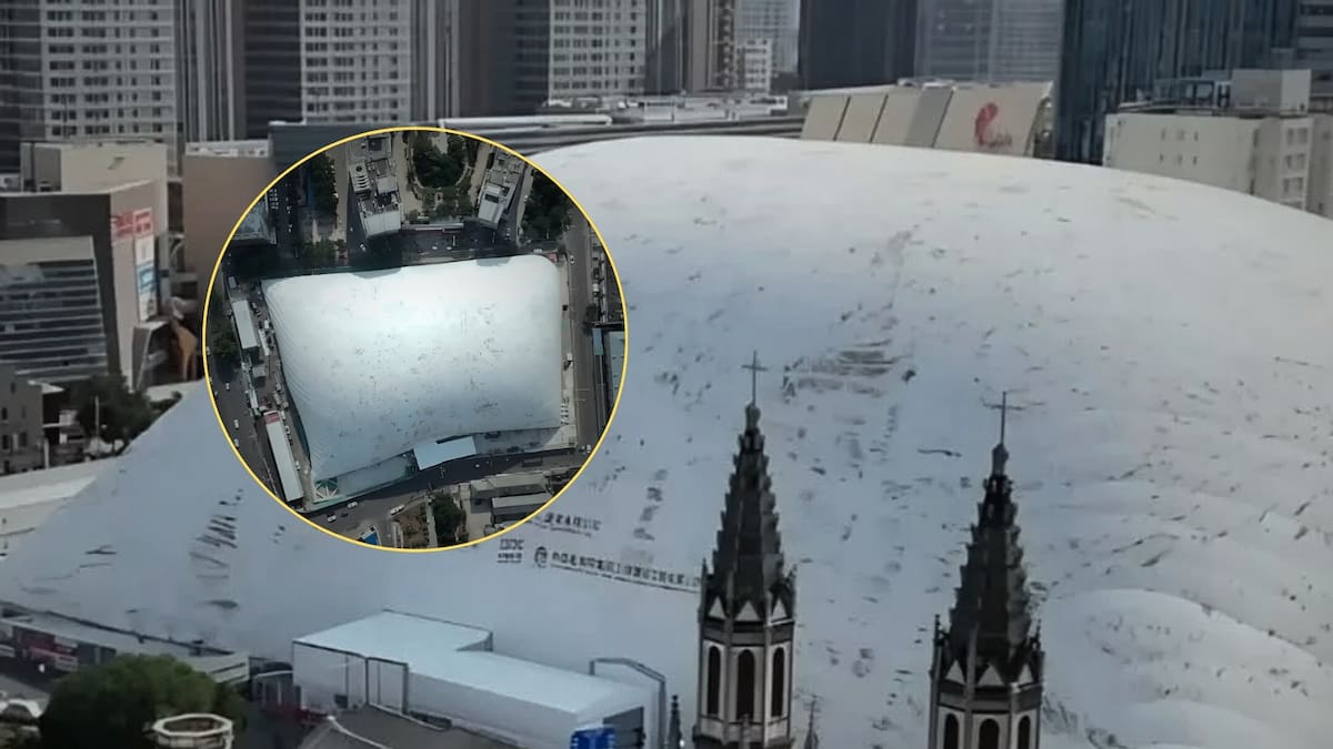 China revolucionó la construcción urbana al encerrar obras en cúpulas inflables que bloquean 95% del polvo y reducen el ruido a 50 decibelios, buscando evitar afectaciones directas a vecinos y comercios en zonas densas