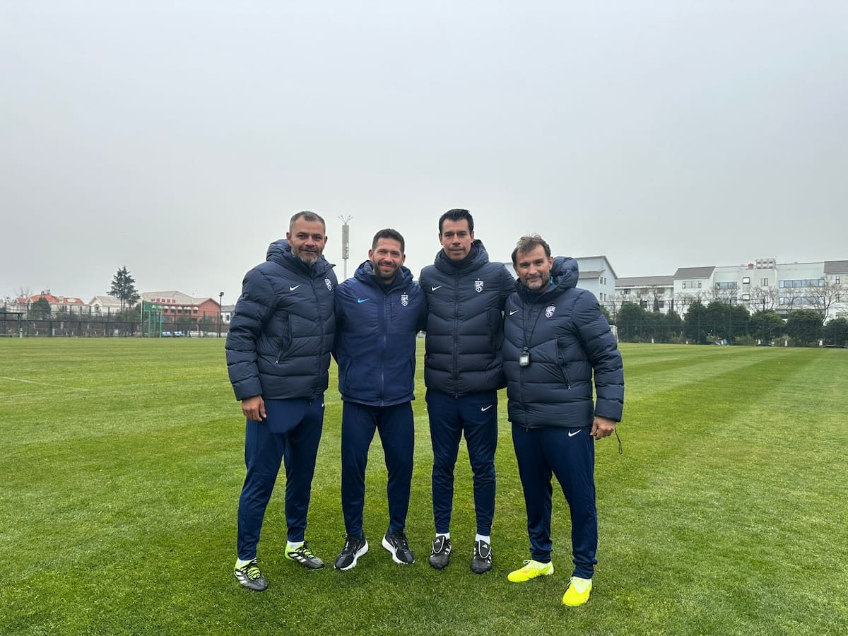 El director técnico tijuanense entrenará al equipo de la ciudad donde inició el Covid en China. Foto: Cortesía