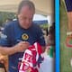VIRAL: Cuauhtémoc Blanco firma y patea una camiseta las Chivas