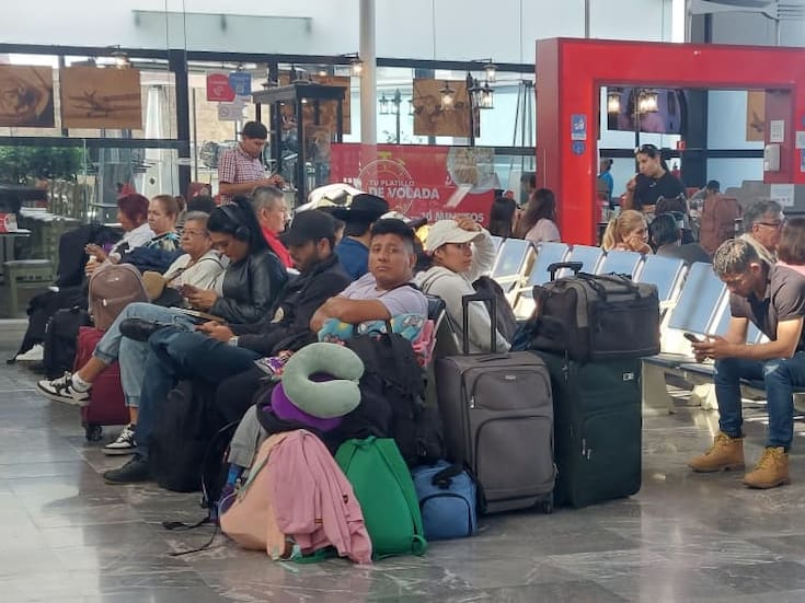 Retraso en vuelos pega a 7 mil pasajeros en Tijuana
