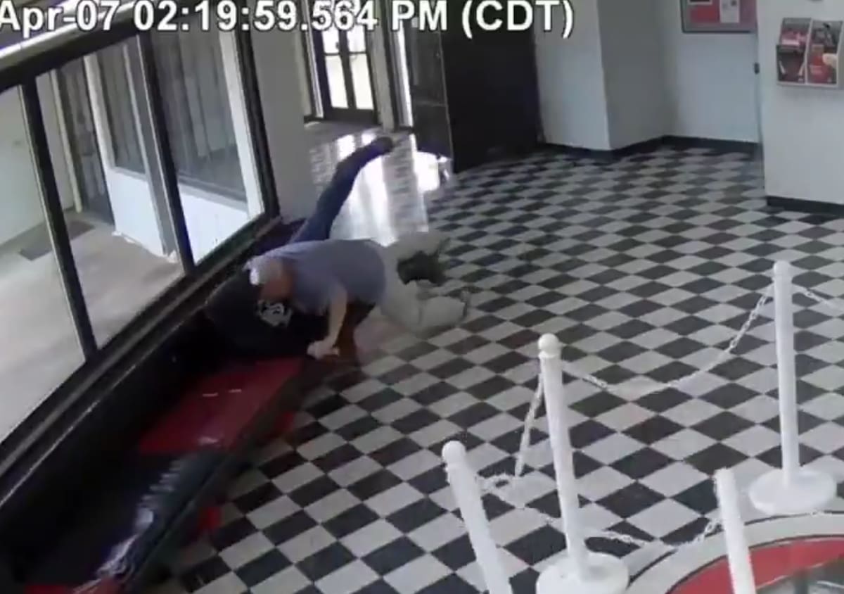 Director frustra ataque de agresor que buscaba repetir Columbine en escuela de Oklahoma. FOTO: Captura de pantalla