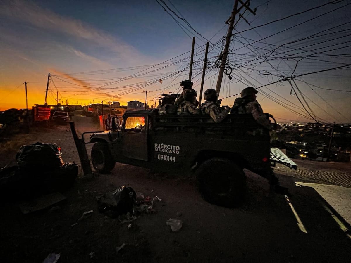El reporte de una persona herida generó un operativo en la colonia Obrera; de manera extraoficial se habla de un detenido. Foto: Leonardo González